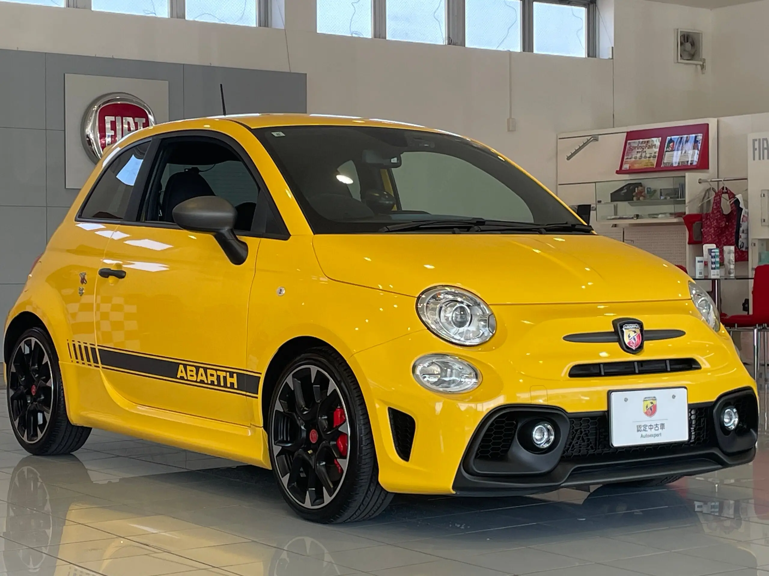 ABARTH 595 コンペティツィオーネ